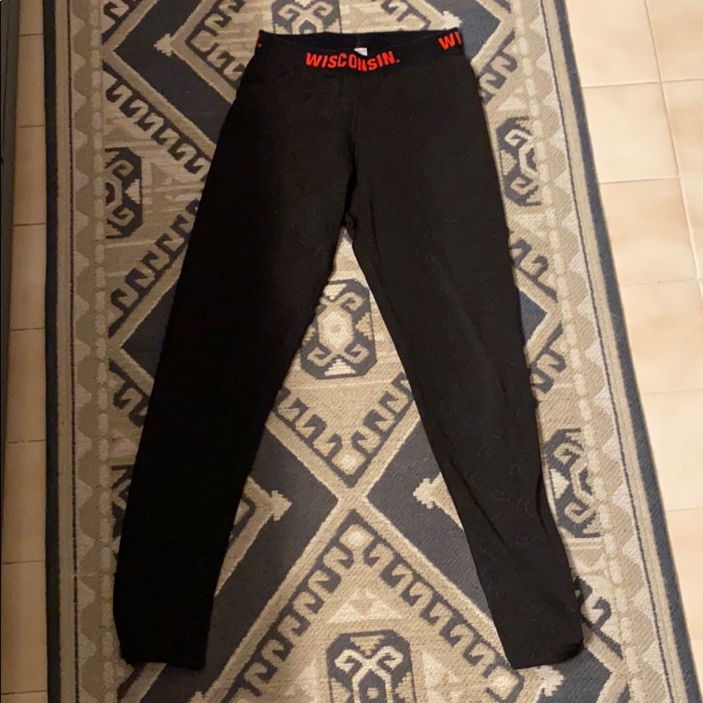 High waisted Wisconsin leggings